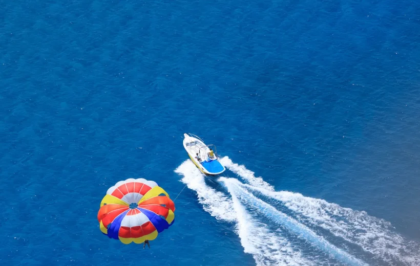 Parasailing & 3 Hours Safari Hurghada 2026 – Ultimate Sea & Desert Adventure Combo