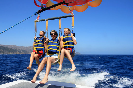 Parasailing Deal Inclusions