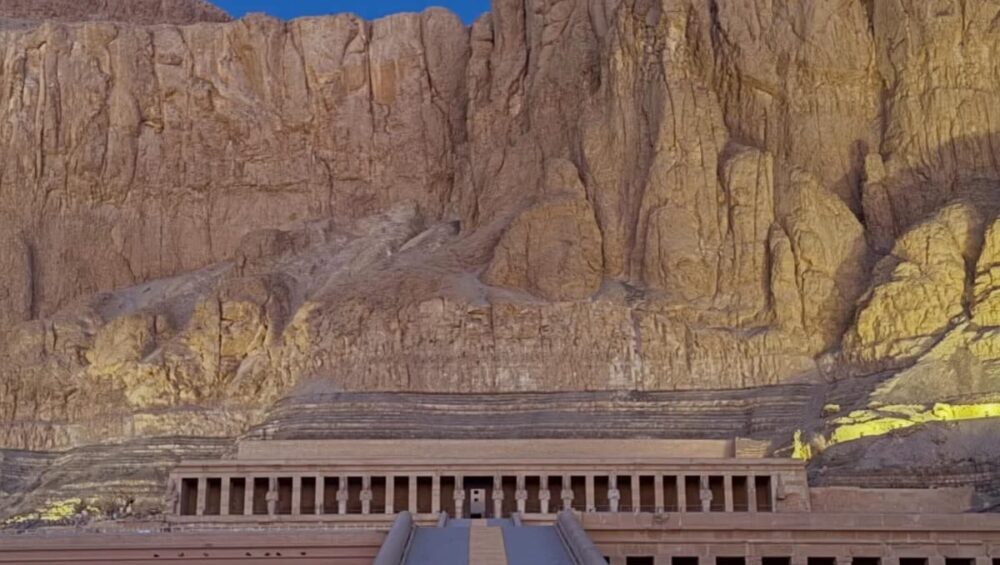 Hurghada to Luxor day trip guide Luxor Temple Egypt