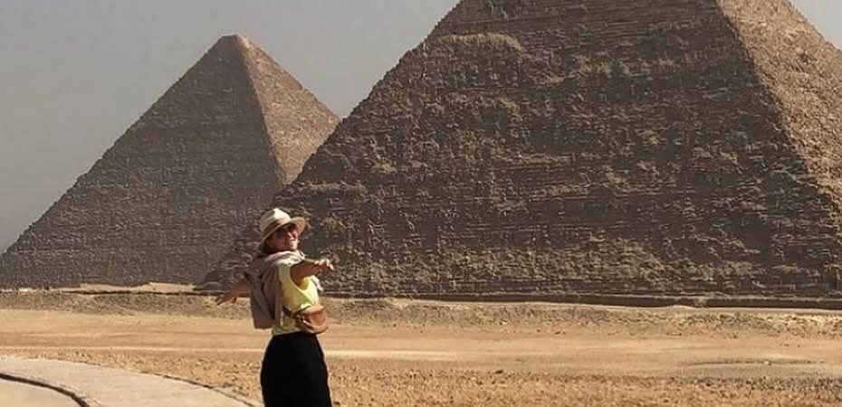 Hurghada to Cairo by Bus vs Plane at the Pyramids of Giza