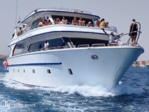 Dolphin House Hurghada boat trip Red Sea