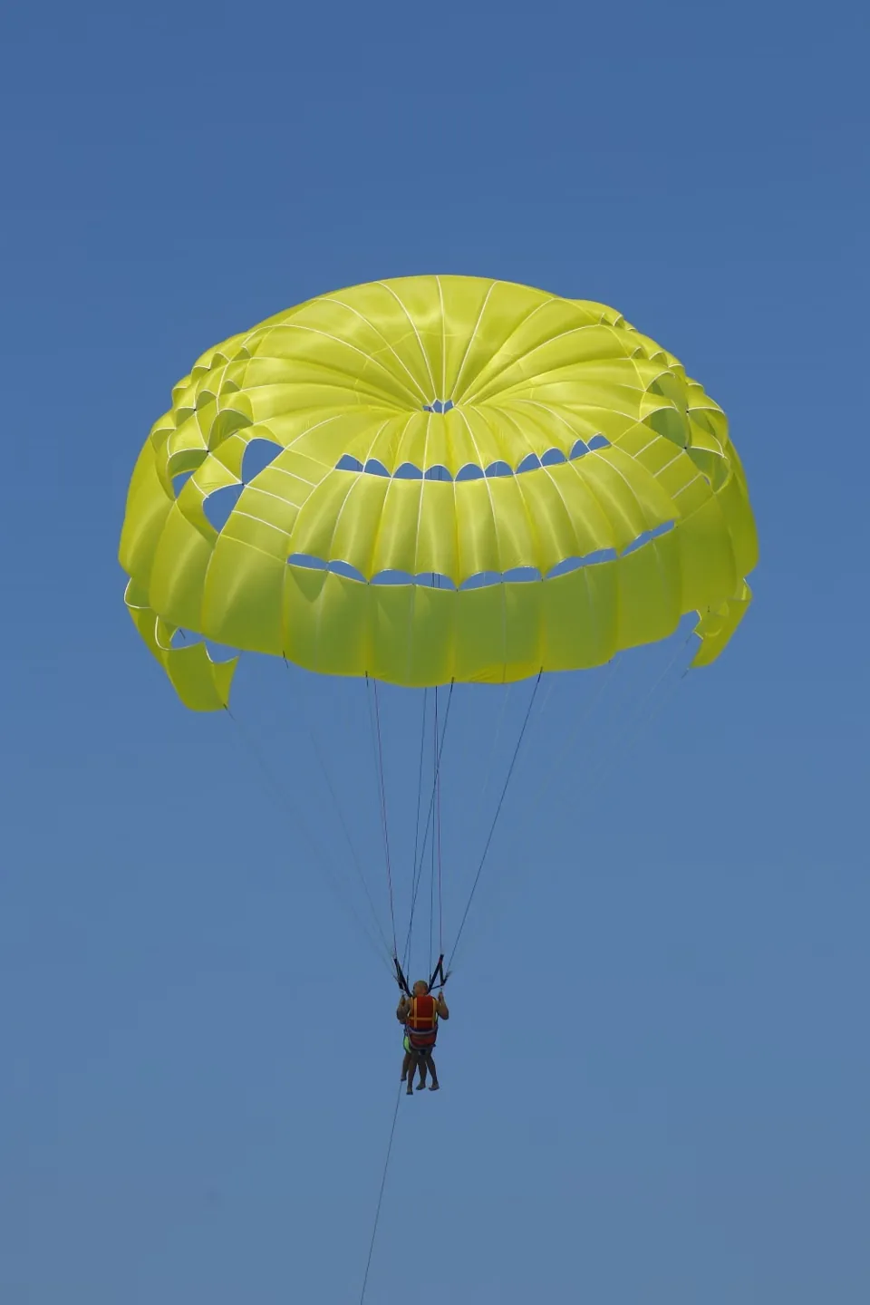 Parasailing during Hurghada Weather in September