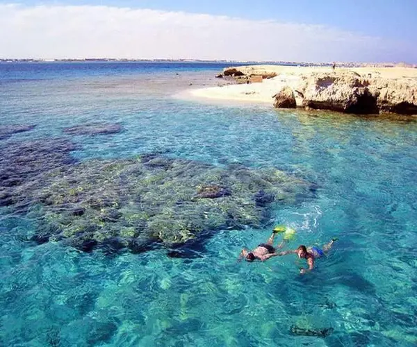 best time to snorkel in hurghada