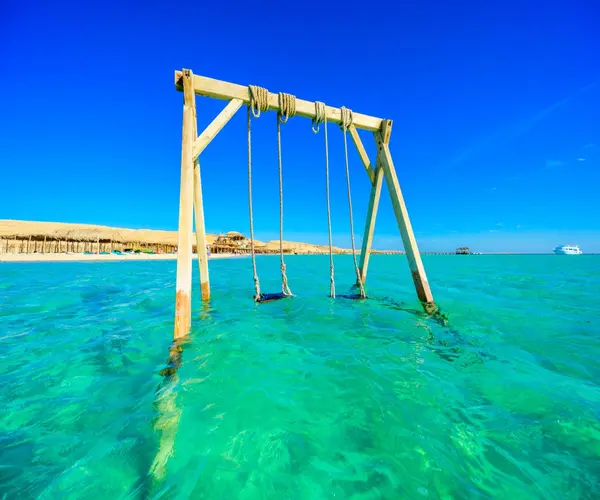 paradise island snorkeling trip