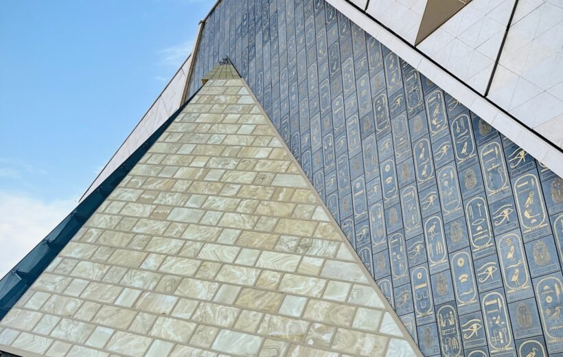 Grand Egyptian Museum & Pyramids Tour from Hurghada by Mini Bus